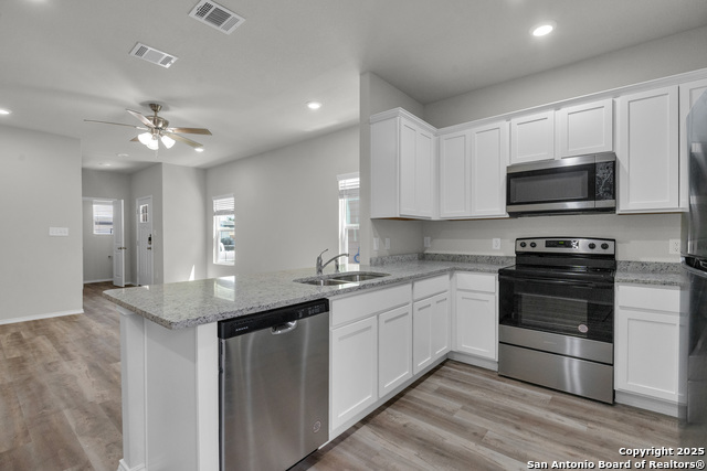 Image 8 of 28 For 8911 Fm 1560 305-306 N