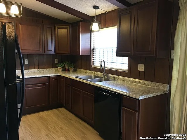 Image 15 of 20 For 1316 Lakeshore Dr