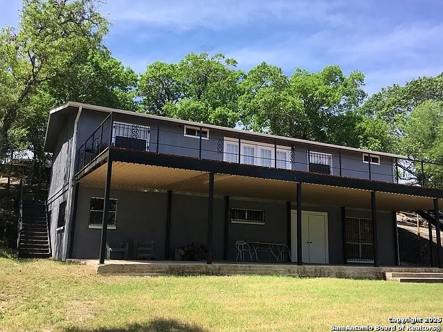 Image 2 of 20 For 1316 Lakeshore Dr