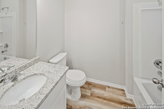 Image 15 of 20 For 8911 Fm 1560 407-408 N