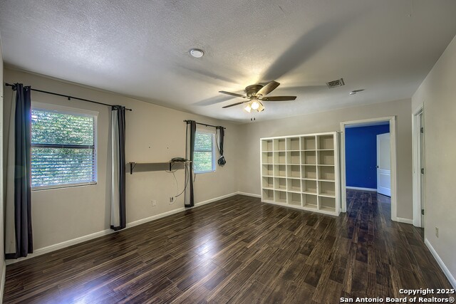 Image 22 of 27 For 324 Hickory Hill
