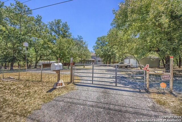 Image 6 of 27 For 324 Hickory Hill