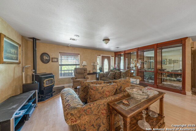 Listing photo id 15 for 1551 Windy Knoll N