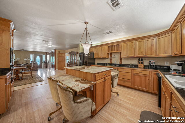 Listing photo id 20 for 1551 Windy Knoll N