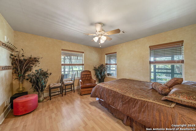 Listing photo id 28 for 1551 Windy Knoll N