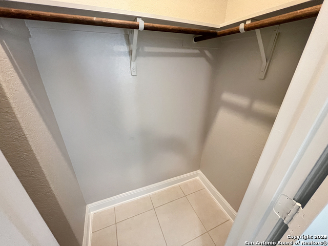 Listing photo id 10 for 13751 Bradford Park