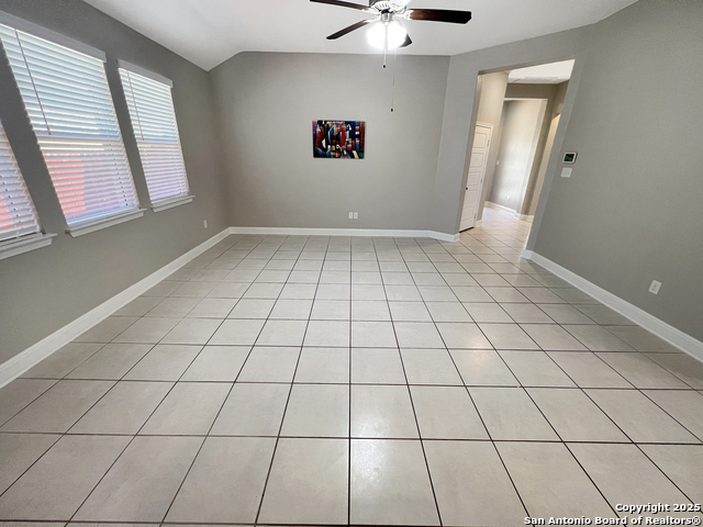 Listing photo id 12 for 13751 Bradford Park