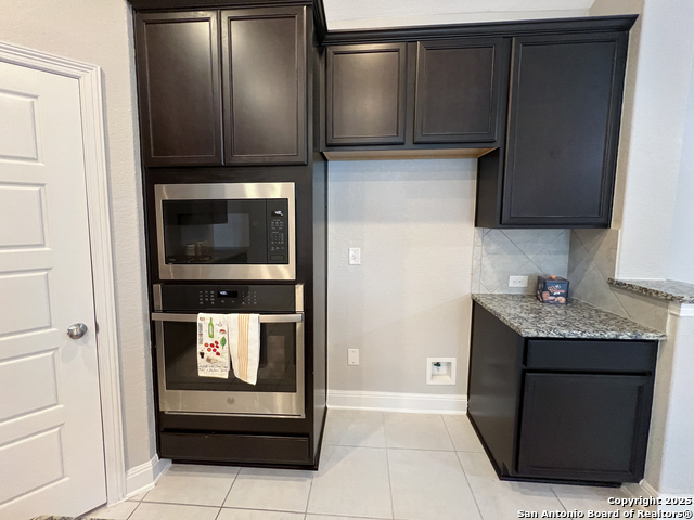 Listing photo id 18 for 13751 Bradford Park