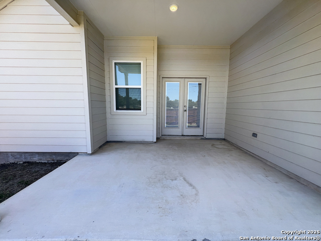 Listing photo id 39 for 13751 Bradford Park