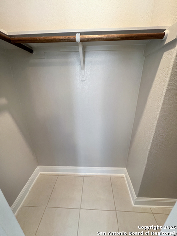 Listing photo id 4 for 13751 Bradford Park