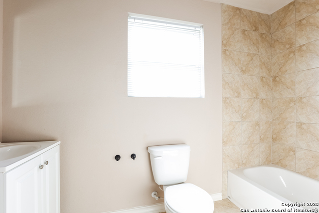 Image 21 of 27 For 7314 Colina 1