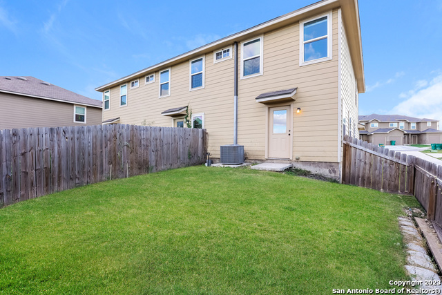 Image 23 of 27 For 7314 Colina 1