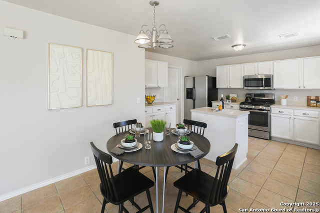 Image 12 of 27 For 15811 Beaufort Blvd