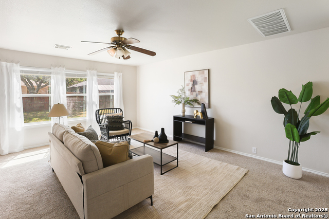 Image 7 of 27 For 15811 Beaufort Blvd