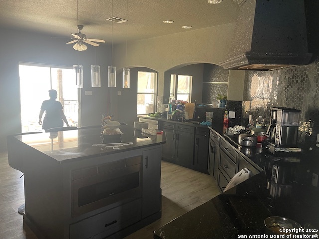 Image 5 of 29 For 9402 Santa Fe