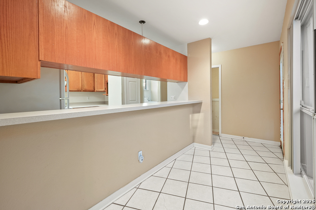 Image 11 of 36 For 7501 Linkside