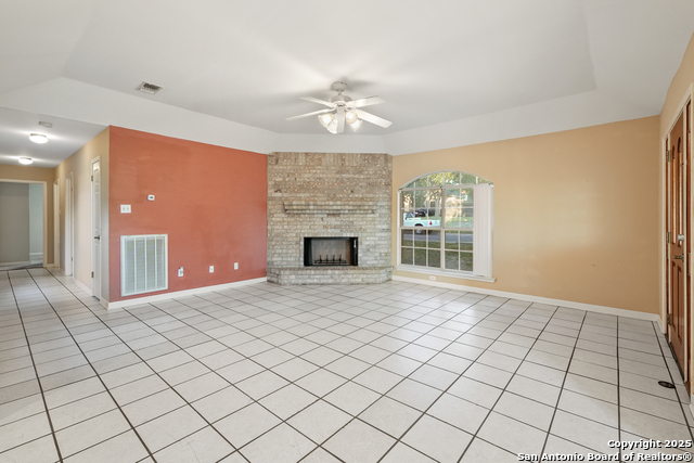 Image 7 of 36 For 7501 Linkside