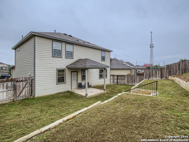 Listing photo id 15 for 21018 Chestnut Cove