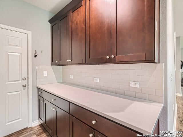 Listing photo id 6 for 21018 Chestnut Cove