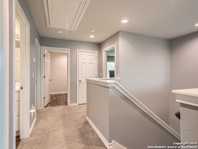 Listing photo id 7 for 21018 Chestnut Cove