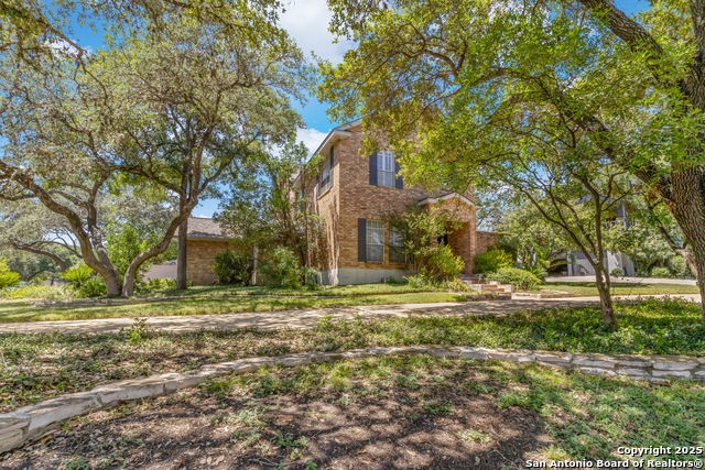 Image 3 of 50 For 435 Arch Bluff