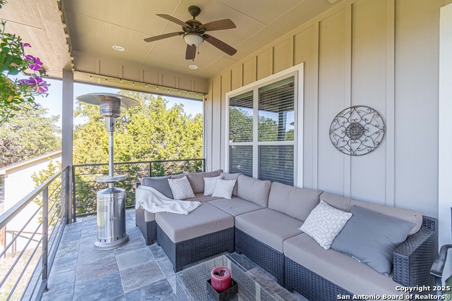 Image 23 of 50 For 561 Five Oaks