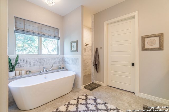 Image 29 of 50 For 561 Five Oaks