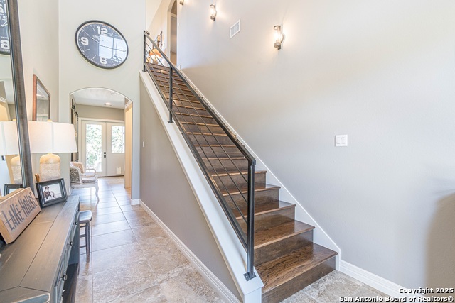 Image 4 of 50 For 561 Five Oaks