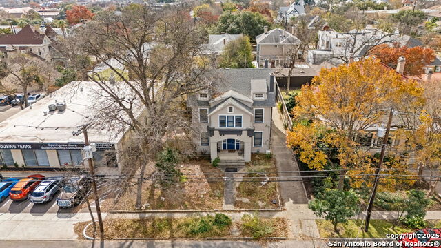 Image 12 of 47 For 124 Mistletoe Ave W