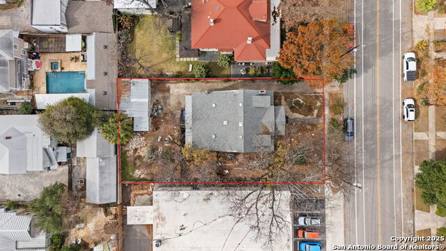 Image 28 of 47 For 124 Mistletoe Ave W
