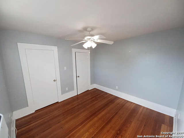 Image 34 of 47 For 124 Mistletoe Ave W