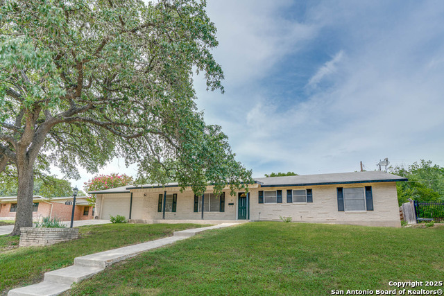 Details for 211 Woodlake, San Antonio, TX 78229
