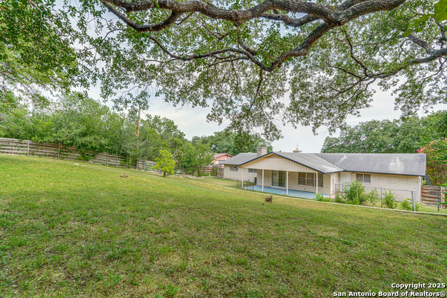 Image 24 of 27 For 211 Woodlake