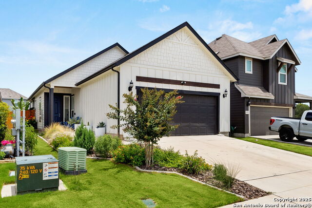 Listing photo id 0 for 874 Casetta  