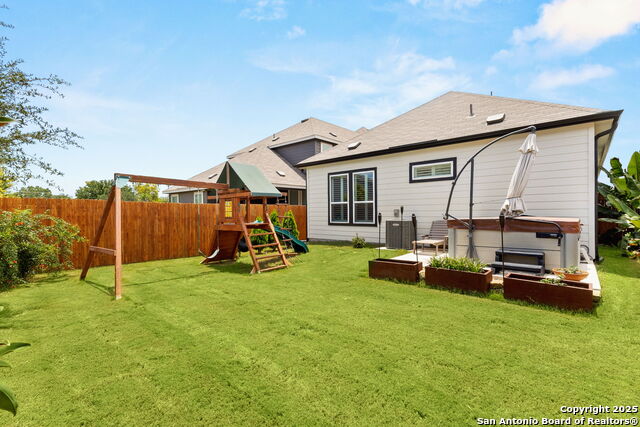 Listing photo id 18 for 874 Casetta  