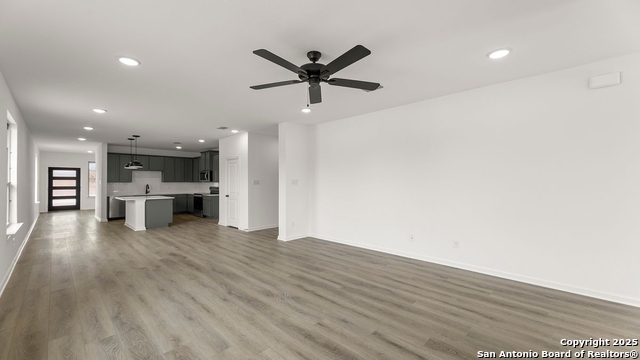 Image 10 of 29 For 5719 Marble Falls