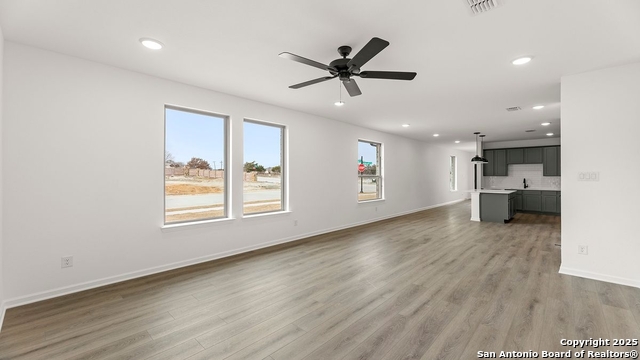 Image 11 of 29 For 5719 Marble Falls