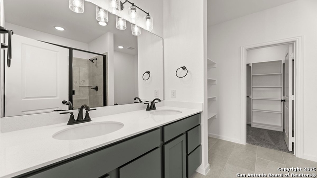 Image 18 of 29 For 5719 Marble Falls
