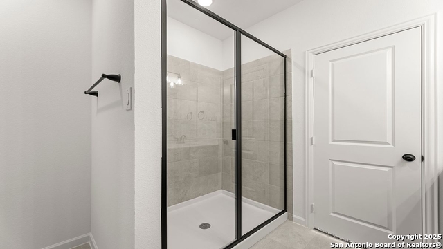 Image 19 of 29 For 5719 Marble Falls