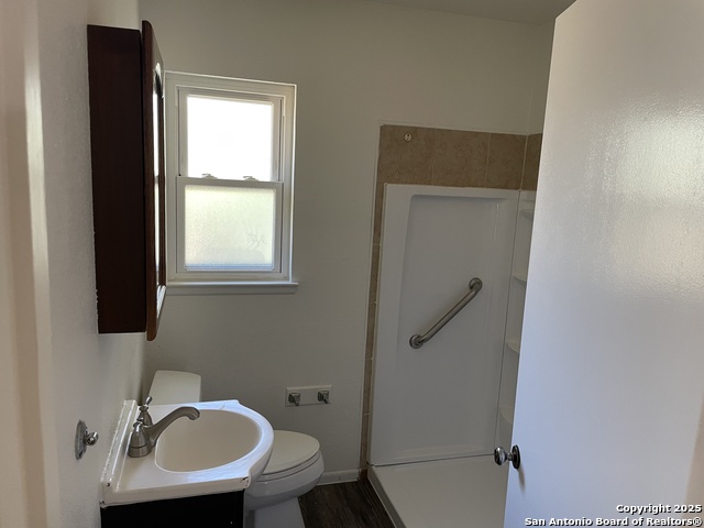 Listing photo id 11 for 1750 Arroya Vista