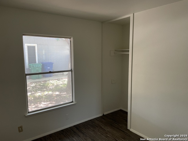 Listing photo id 7 for 1750 Arroya Vista