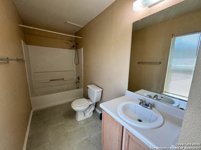 Image 14 of 17 For 4906 Corian Springs