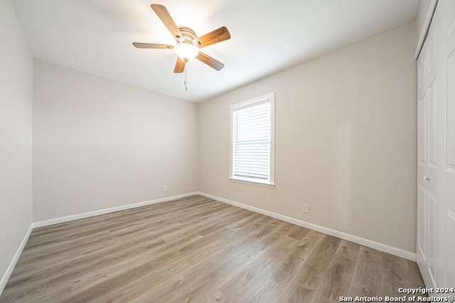Listing photo id 13 for 8310 Running Horse St