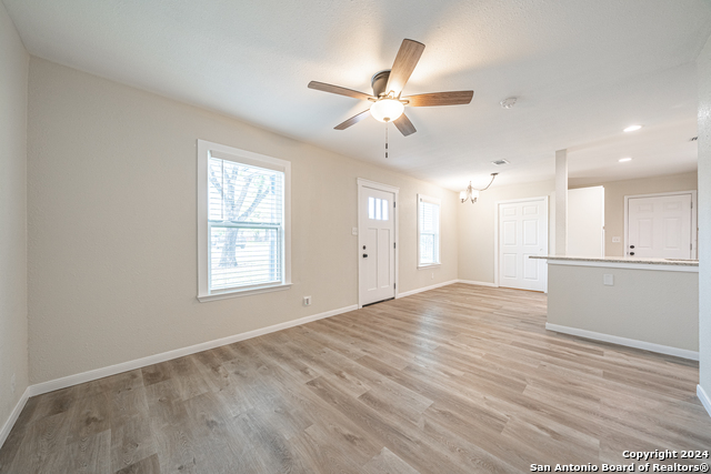Listing photo id 23 for 8310 Running Horse St