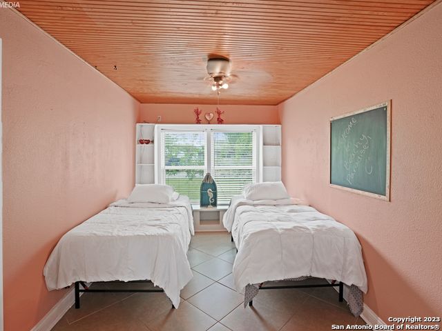 Image 22 of 44 For 222 12th Street S