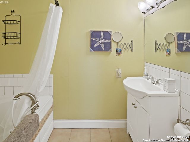 Image 24 of 44 For 222 12th Street S