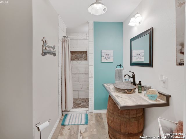 Image 33 of 44 For 222 12th Street S