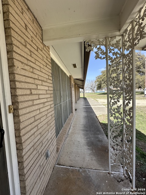 Image 5 of 26 For 779 Hwy 187 N