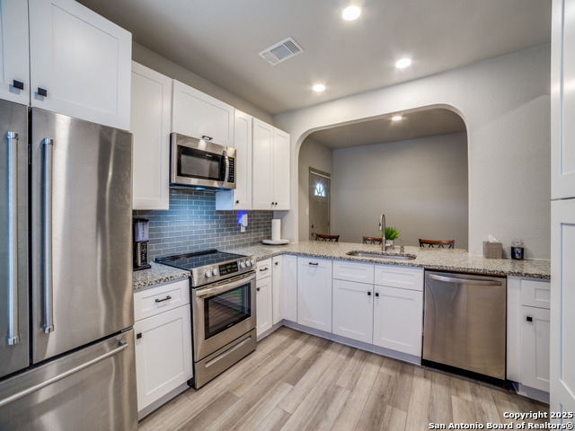 Image 11 of 20 For 7610 Crown Ledge