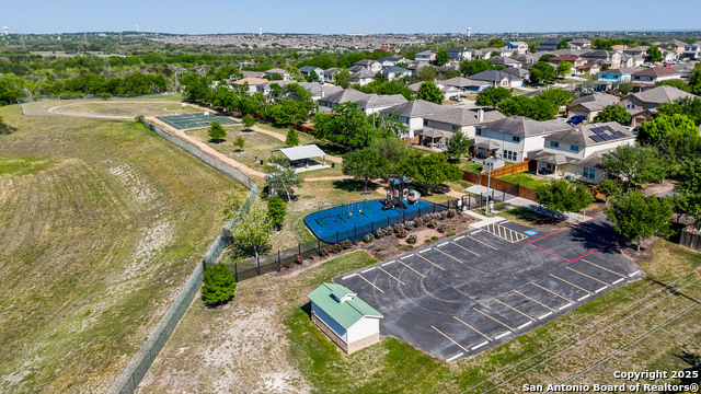 Image 21 of 23 For 148 Willow View